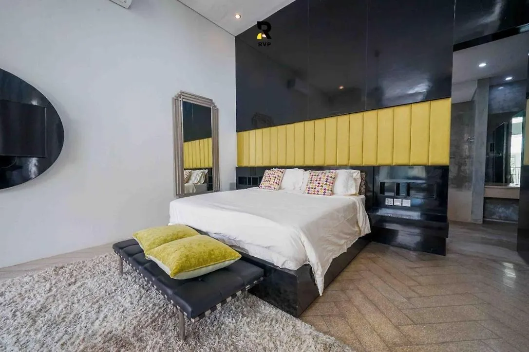 Spacious 2-Bedroom Villa With 850Sqm Of Stylish Space Badung  Holiday home Badung (Bali)
