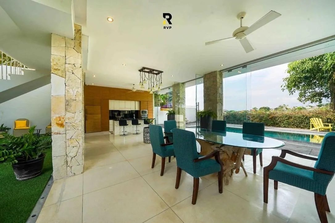 Holiday home Spacious 2-Bedroom Villa With 850Sqm Of Stylish Space Badung  Indonesia