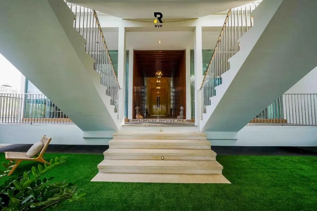 Spacious 2-Bedroom Villa With 850Sqm Of Stylish Space Badung  Holiday home