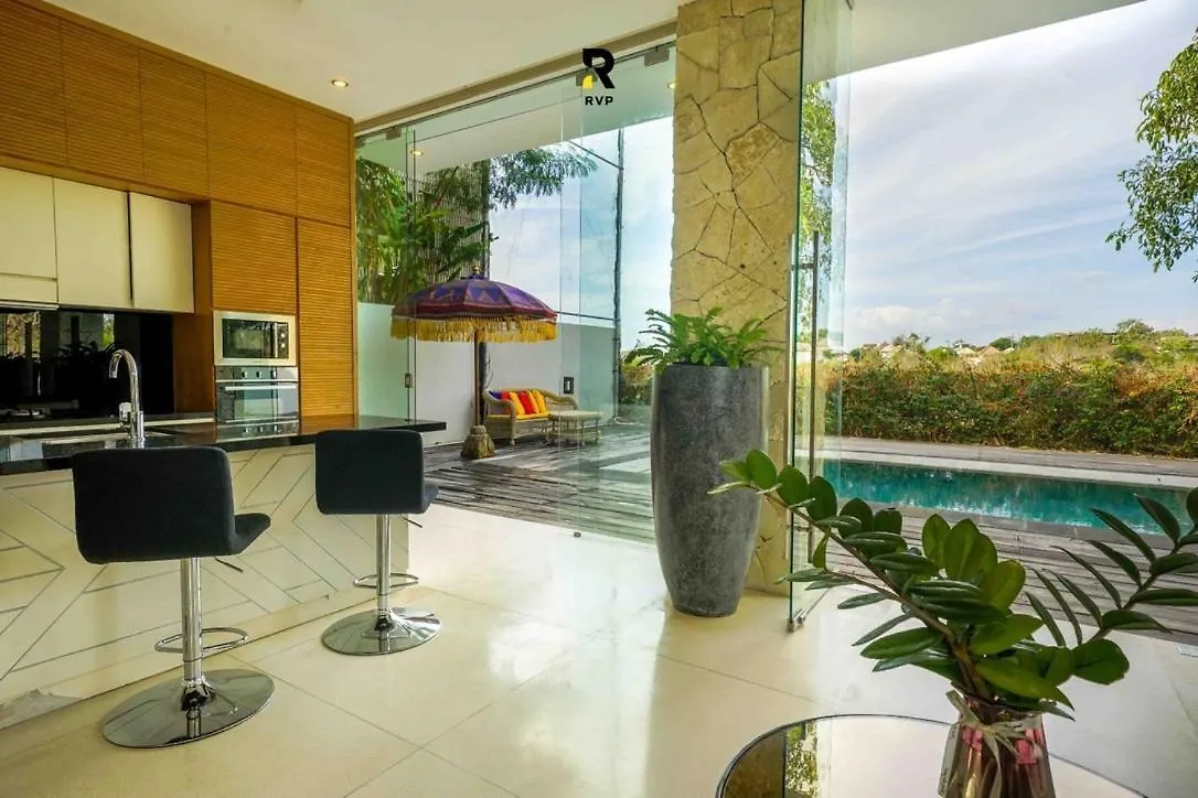 Spacious 2-Bedroom Villa With 850Sqm Of Stylish Space Badung  Holiday home
